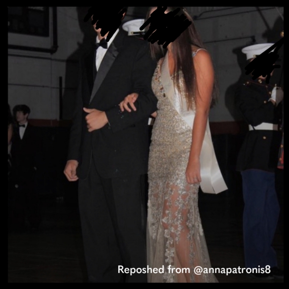 Prom / homecoming gold sequin glitter dress - Picture 4 of 4
